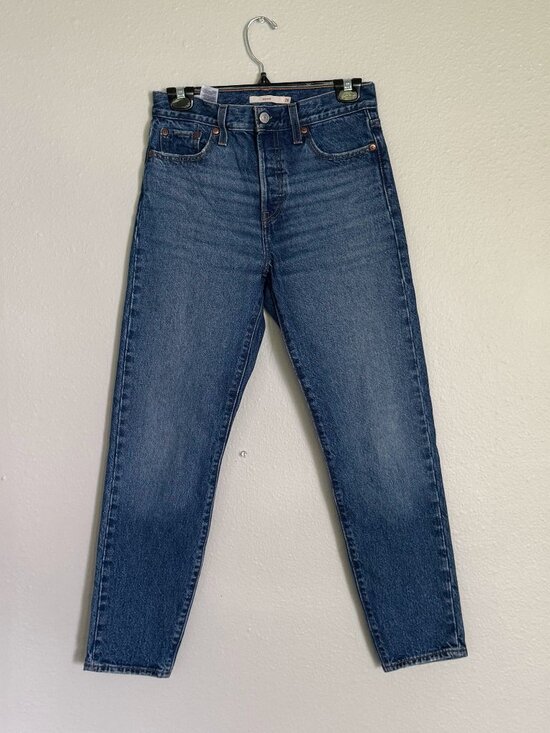 Levi's Denim - Levis Premium Wedgie Straight Jeans Jive Ship Medium Blue Raw Hem 26 22861-0110